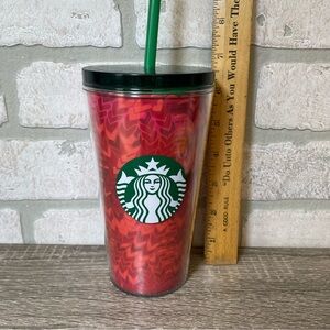 Starbucks Valentines red and pink hearts tumbler w/green lid and straw 16 fl oz
